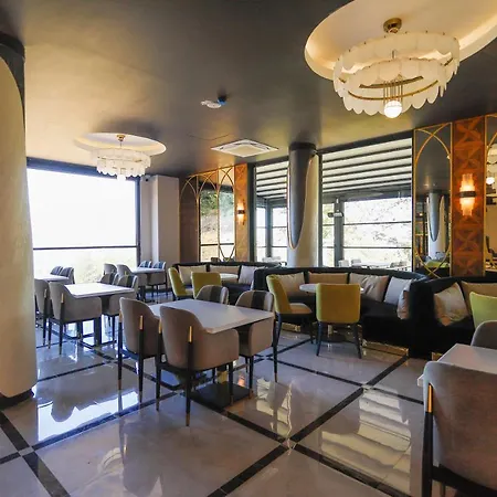 בית כפרי World Dreams Forest