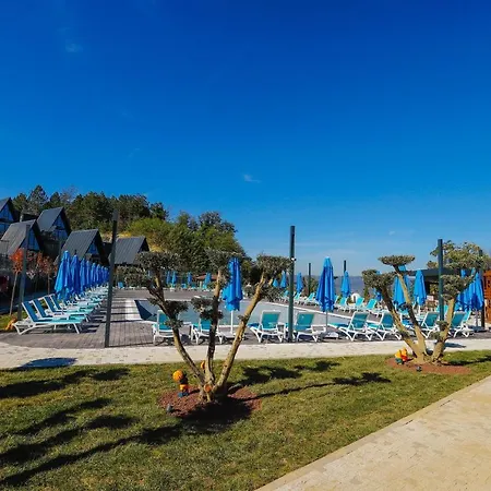 World Dreams Forest בית כפרי *