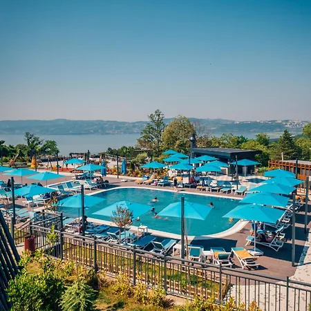 Hétvégi ház World Dreams Forest *