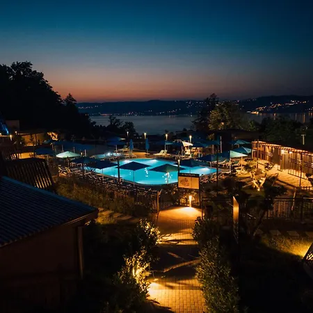 World Dreams Forest Hétvégi ház *