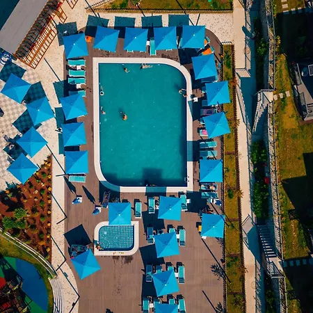 Hétvégi ház World Dreams Forest *